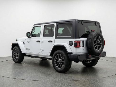 Used 2025 Jeep Wrangler Unlimited Sport AWD/4WD image 6