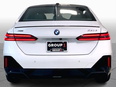 New 2026 BMW 550e xDrive w/ Executive Package image 4
