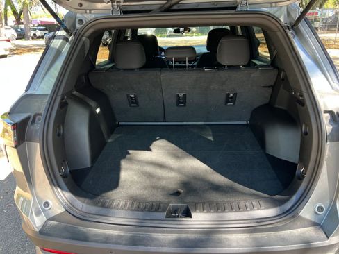 Used 2025 Chevrolet Equinox LT image 28