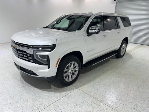 New 2025 Chevrolet Suburban Premier image 1