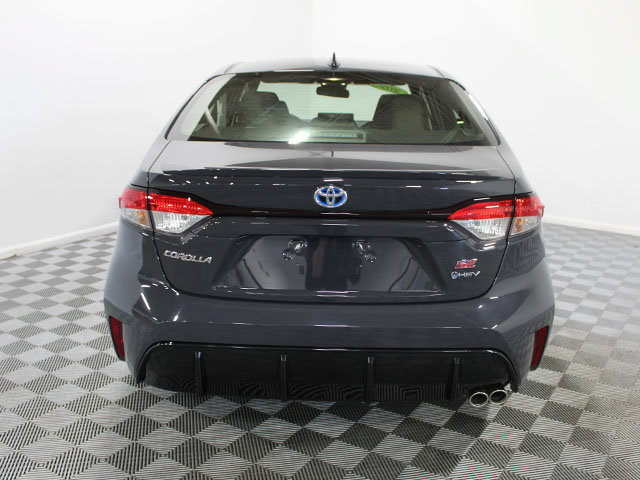 Certified 2025 Toyota Corolla SE w/ SE Premium Package FWD image 5