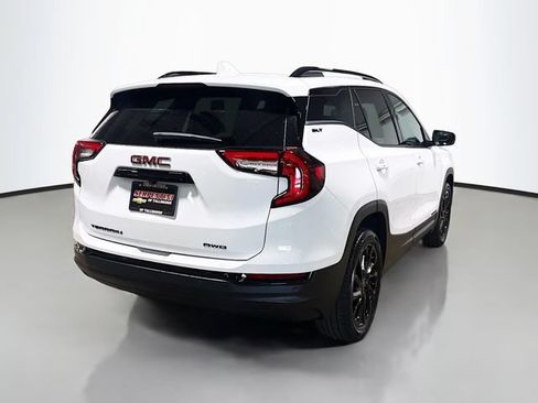 Used 2024 GMC Terrain SLT w/ Tech Package AWD/4WD image 6