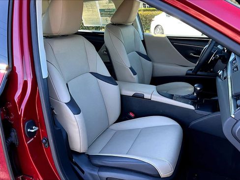 Used 2021 Lexus ES 350 w/ Premium Package image 8