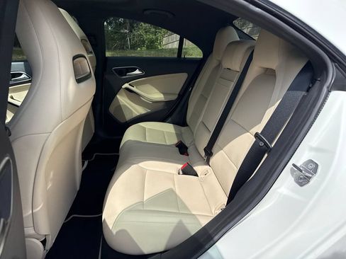 Used 2019 Mercedes-Benz CLA 250 4MATIC image 23