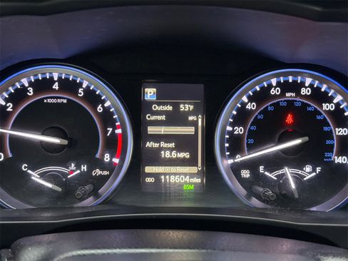 Used 2018 Toyota Highlander Limited image 8