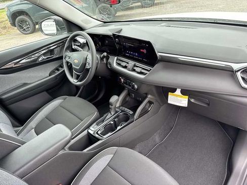 New 2026 Chevrolet TrailBlazer LS w/ LS Convenience Package FWD image 30