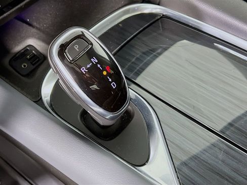 Certified 2021 Buick Enclave Premium w/ Sun and Sites Package image 15