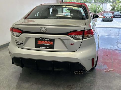 Used 2026 Toyota Corolla SE FWD image 4
