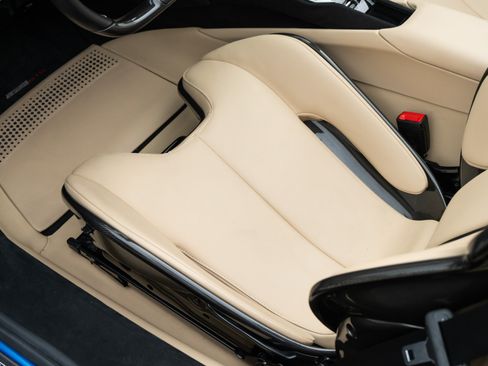 Used 2023 Ferrari 296 GTS RWD image 32