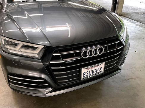 Used 2020 Audi Q5 e Premium Plus AWD/4WD image 33