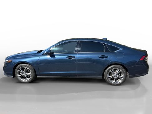 Used 2024 Honda Accord EX image 2