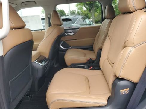 New 2026 INFINITI QX80 Luxe w/ Exterior Package AWD/4WD image 17