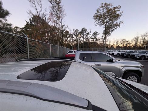 Used 2019 Ford EcoSport Titanium image 10