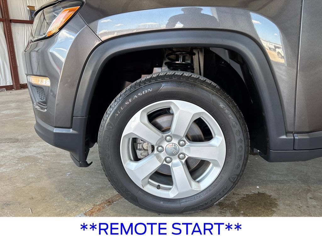 Used 2018 Jeep Compass Latitude w/ Popular Equipment Group AWD/4WD image 13