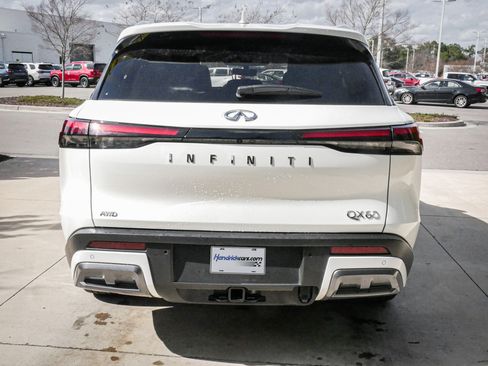 Used 2024 INFINITI QX60 Sensory image 10