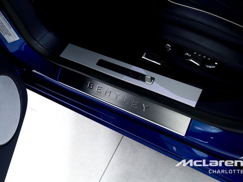 Used 2020 Bentley Flying Spur W12 AWD/4WD image 16