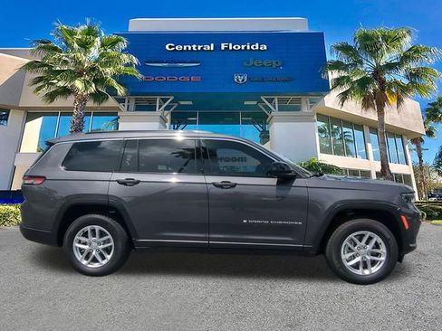 Used 2025 Jeep Grand Cherokee L Laredo w/ Trailer Tow Package AWD/4WD image 4