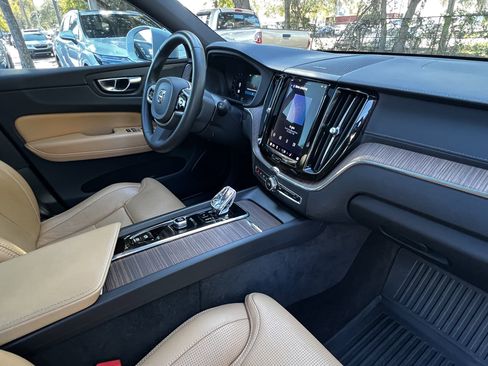 Used 2023 Volvo XC60 B5 Ultimate w/ Climate Package image 47