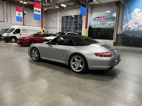 Used 2007 Porsche 911 Carrera 4S image 3