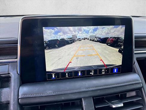 Used 2022 Chevrolet Tahoe LT w/ Luxury Package RWD image 23