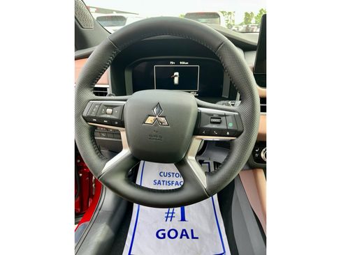 New 2026 Mitsubishi Outlander SEL FWD image 8