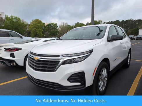 Used 2024 Chevrolet Equinox LS image 1