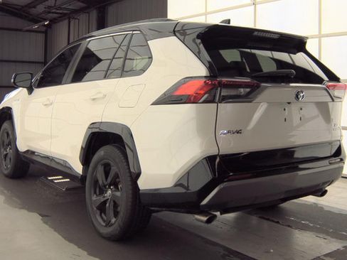 Used 2020 Toyota RAV4 XSE AWD/4WD image 4