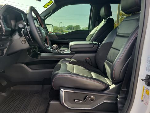 Used 2025 Ford F150 Raptor AWD/4WD image 18