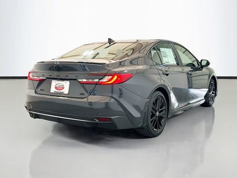 New 2026 Toyota Camry SE FWD image 4