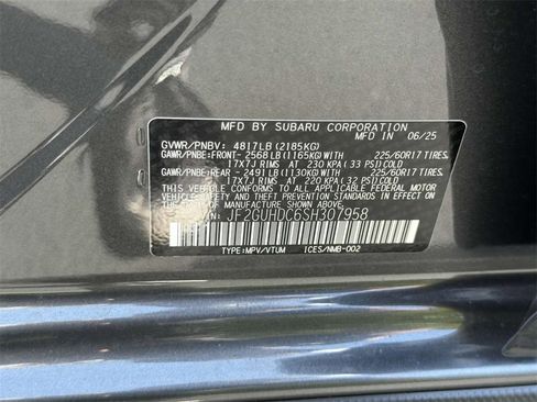 Certified 2025 Subaru Crosstrek 2.0i Premium image 25