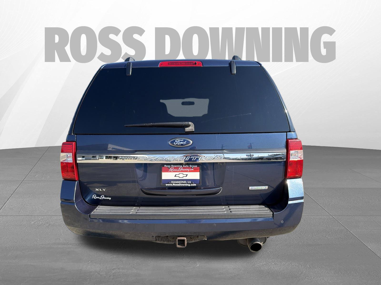 Used 2015 Ford Expedition XLT w/ Equipment Group 202A RWD image 5