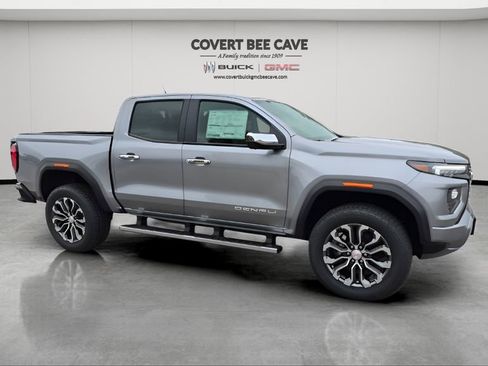 New 2026 GMC Canyon Denali image 12