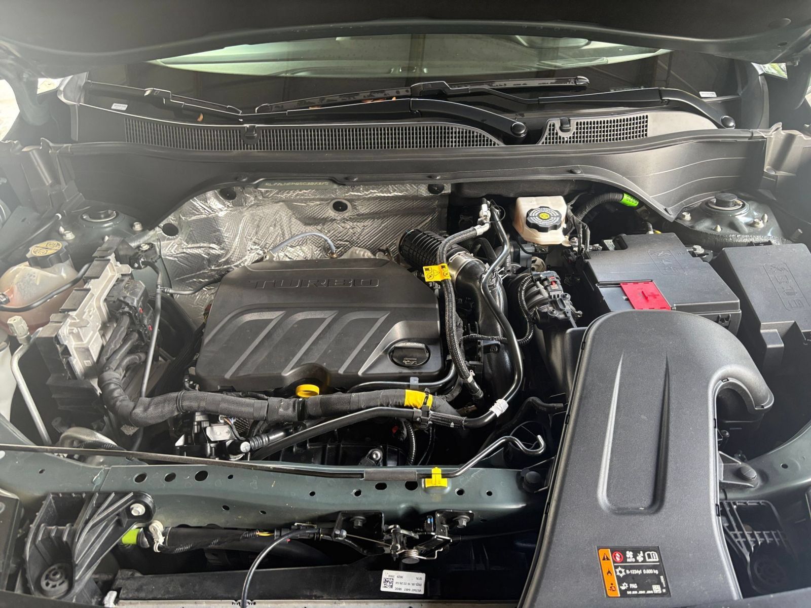 Used 2025 Chevrolet Trax LT FWD image 30