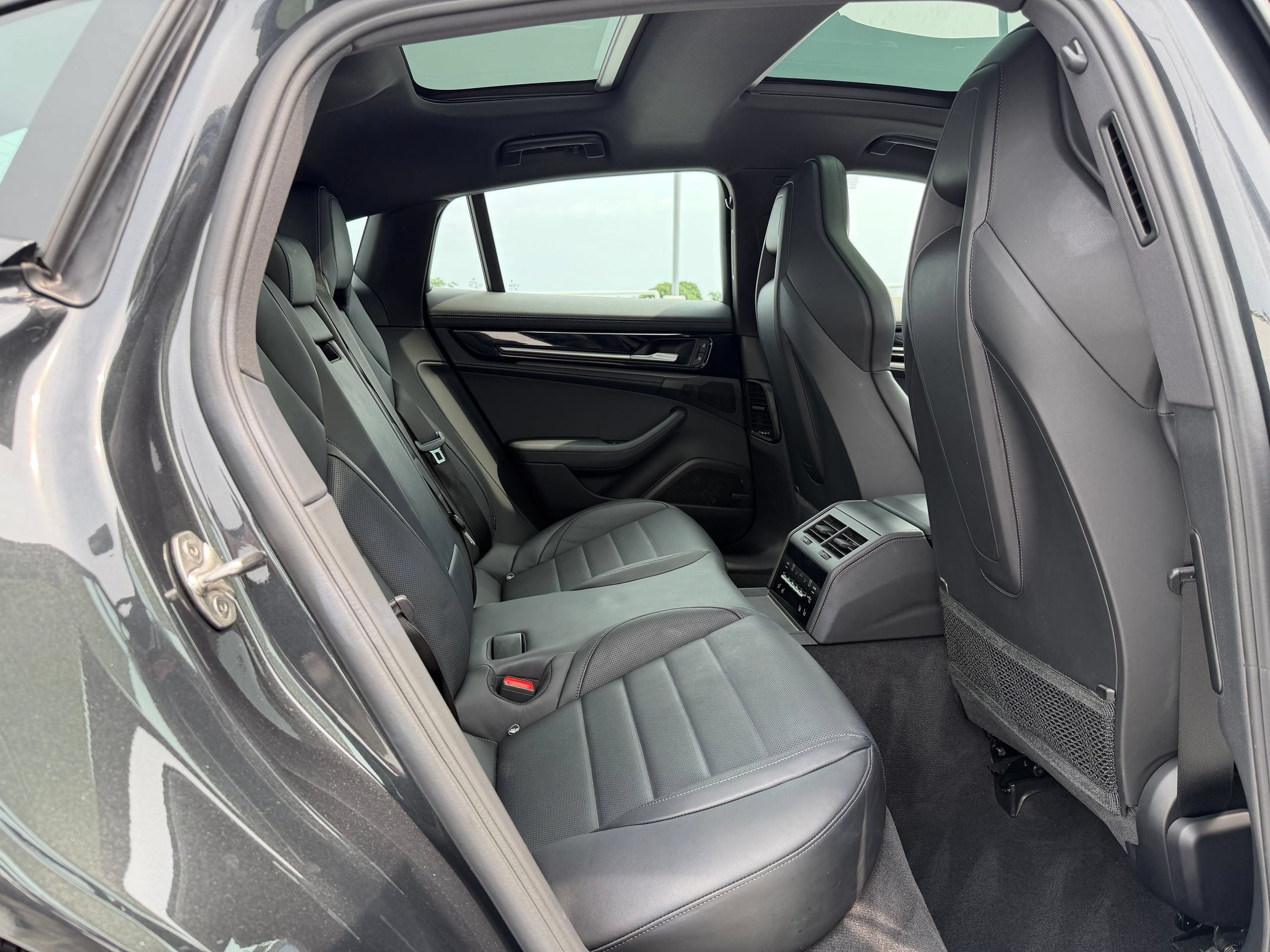 Certified 2024 Porsche Panamera image 27
