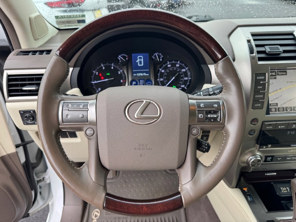 Used 2019 Lexus GX 460 Premium w/ Premium Package AWD/4WD image 22
