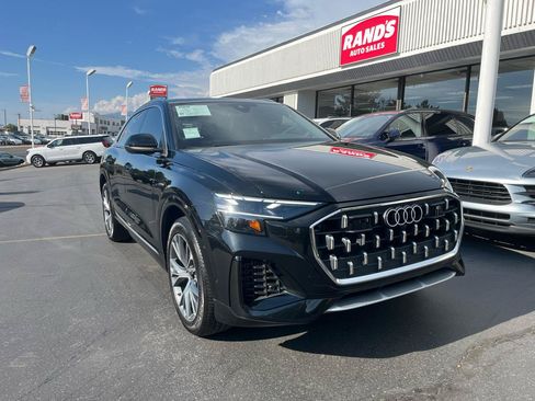 Used 2024 Audi Q8 Premium Plus w/ Premium Plus Package AWD/4WD image 2