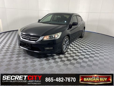 Used 2015 Honda Accord Sport image 3