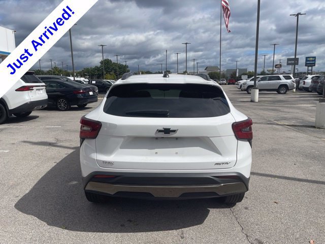 Used 2024 Chevrolet Trax ACTIV w/ Sunroof Package FWD image 6