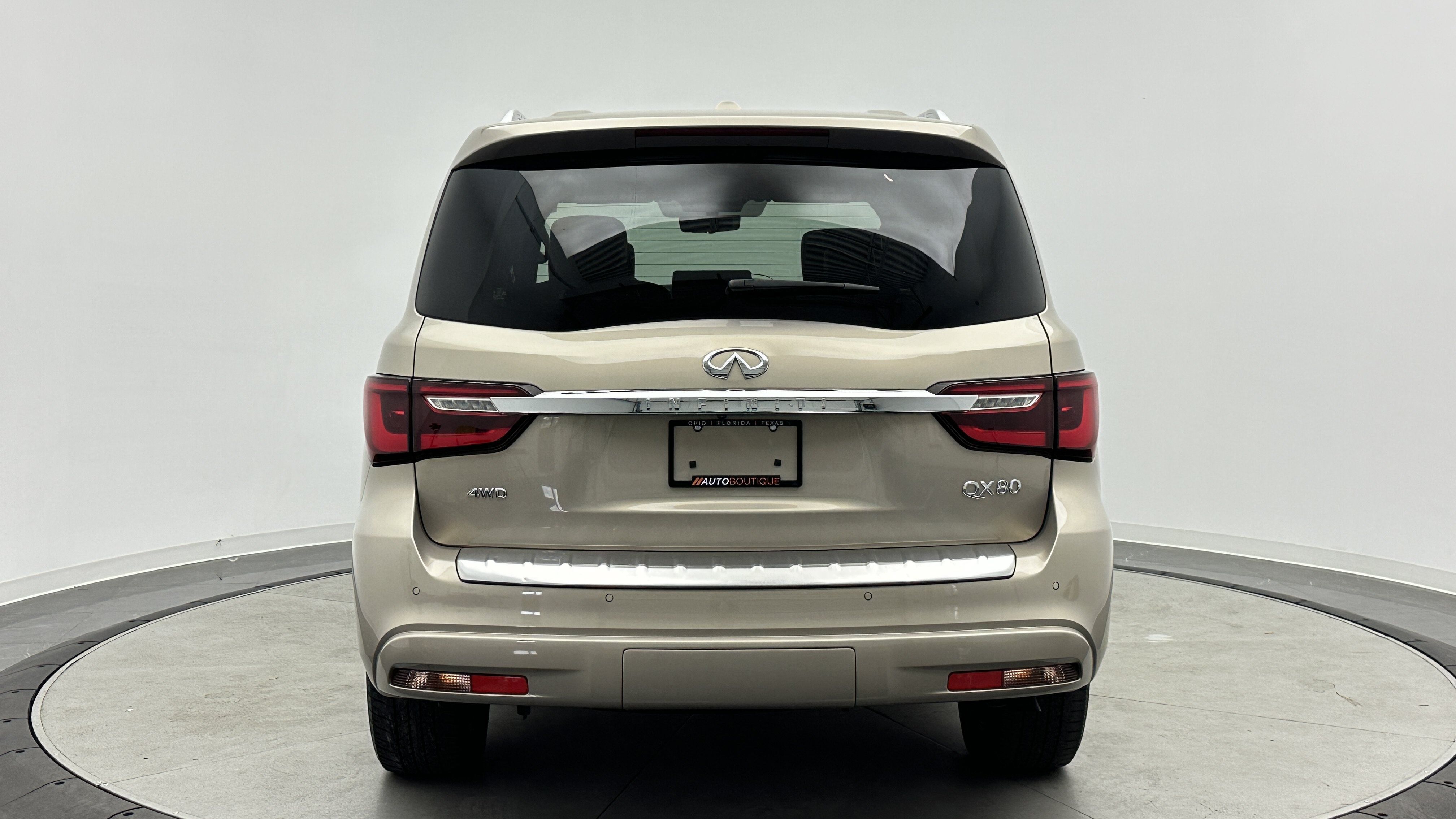 Used 2023 INFINITI QX80 Sensory w/ Cargo Package AWD/4WD image 8