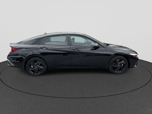 New 2026 Hyundai Elantra Sport FWD image 9