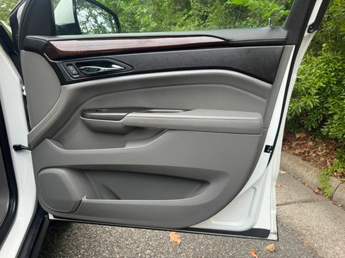 Used 2012 Cadillac SRX Premium FWD image 6