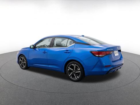 Used 2025 Nissan Sentra SV FWD image 7