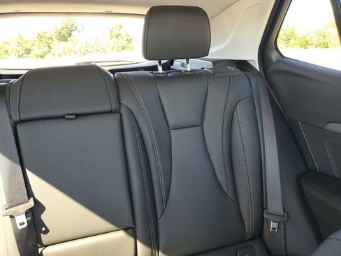 Used 2025 Buick Envision Preferred image 14