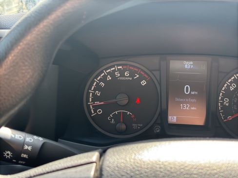 Used 2022 Toyota Tacoma SR w/ SR Convenience Package RWD image 22