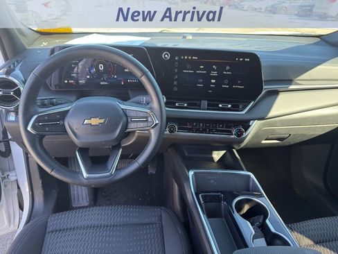 Certified 2025 Chevrolet Equinox LT image 9