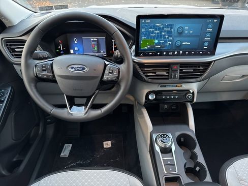 New 2026 Ford Escape Active w/ Tech Pack #1 AWD/4WD image 8