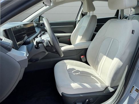 Used 2025 Hyundai Sonata SEL FWD image 16