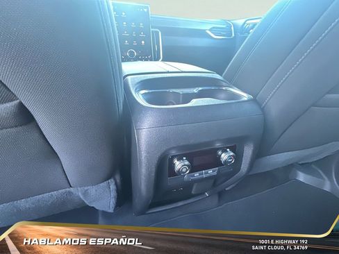 Certified 2025 GMC Acadia Elevation image 29