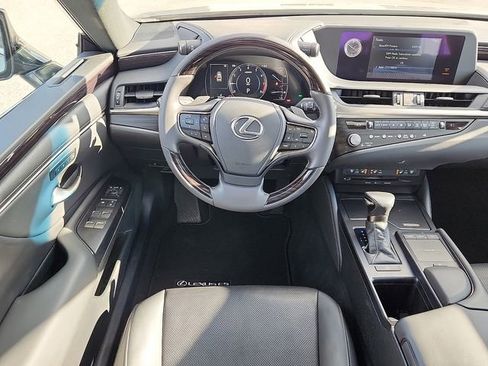 Used 2021 Lexus ES 350 w/ Premium Package image 11