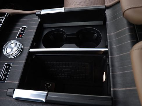 New 2026 Lincoln Navigator L Black Label AWD/4WD image 29